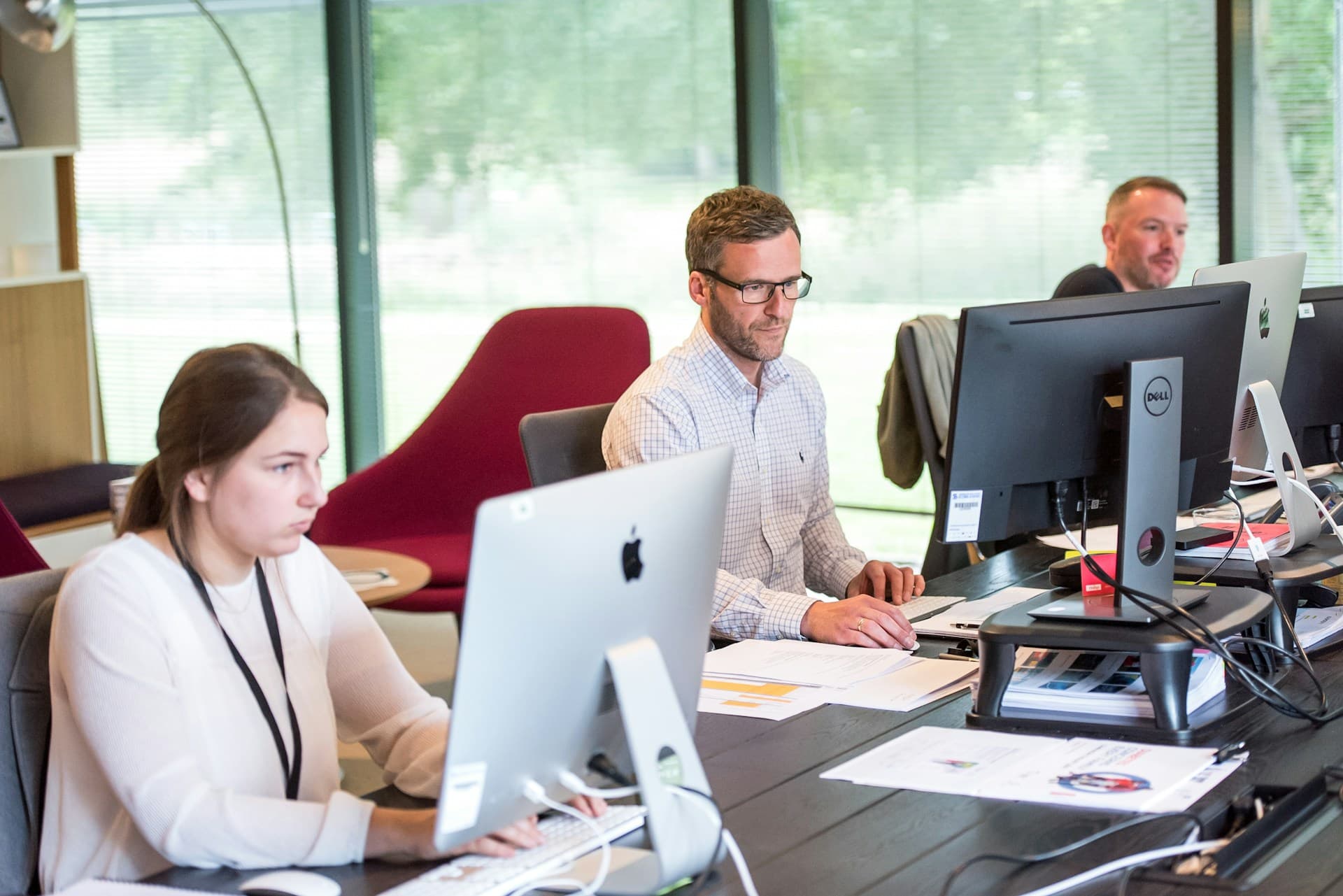 Local logistics support specialist with a customer